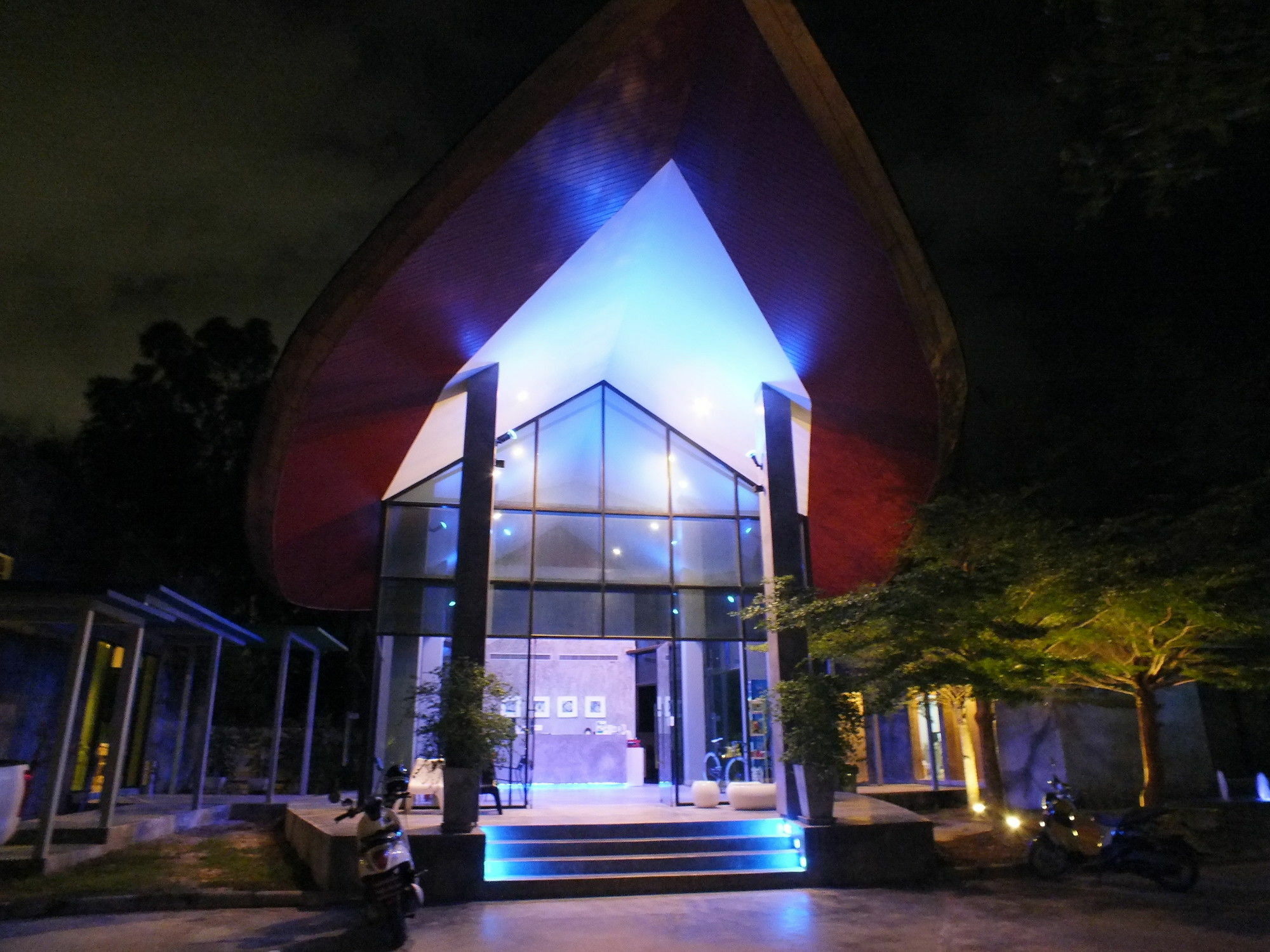 Hub De Leaf @ Rayong Hotel Exterior photo
